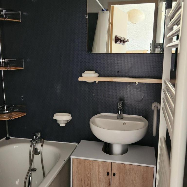 Appartement cosy, vue montagne - 4 pers. - FR-1-165A-217 - Apartment - 4