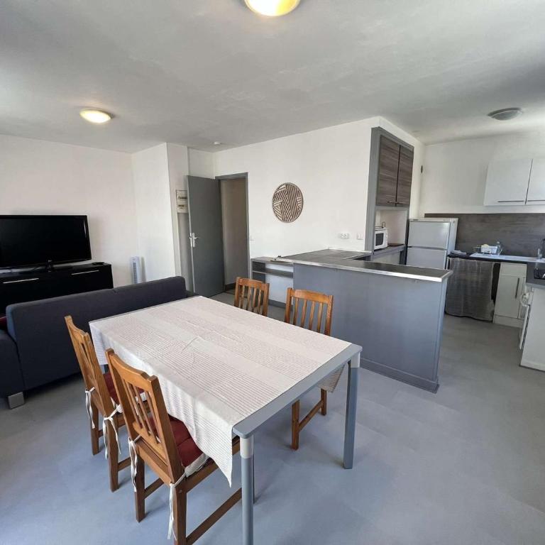 Appartement centre-ville, petite vue mer - 4 pers. - FR-1-701-101 - Apartamento - 6