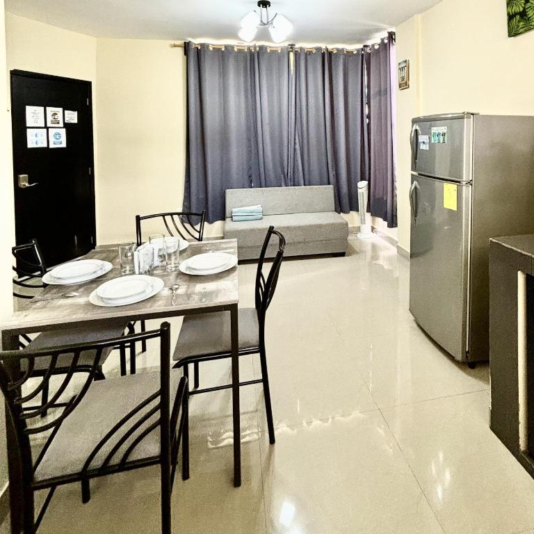 Stay With Islanders! - One-Bedroom Apartment - Non-Smoking - 7