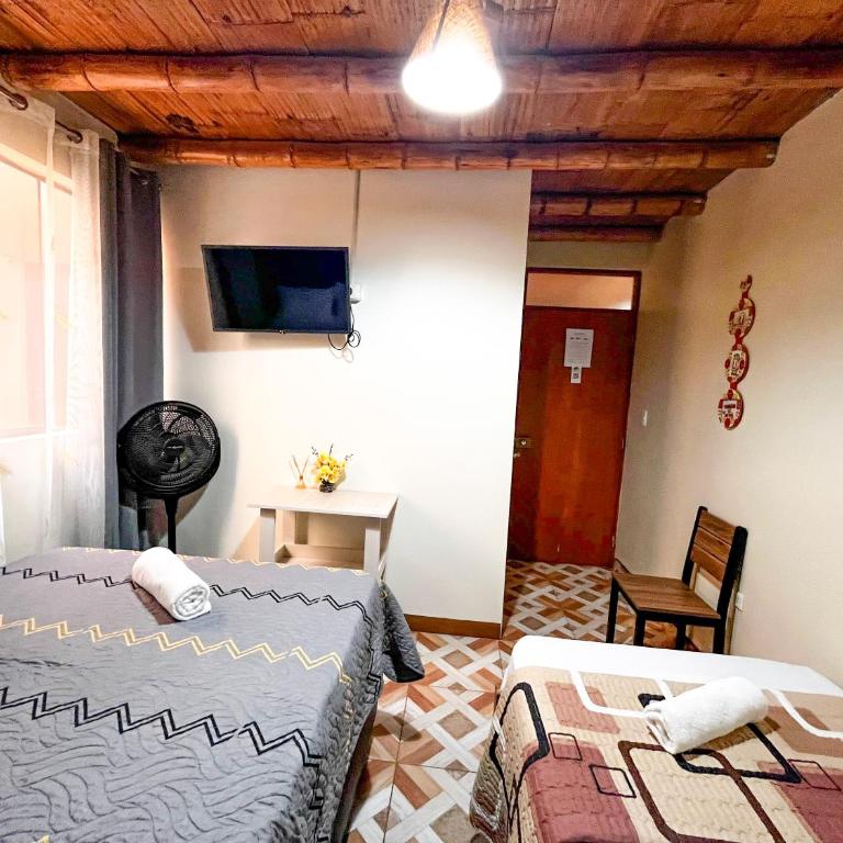 Hospedaje Josué Paracas - Habitación Triple con baño privado - 8