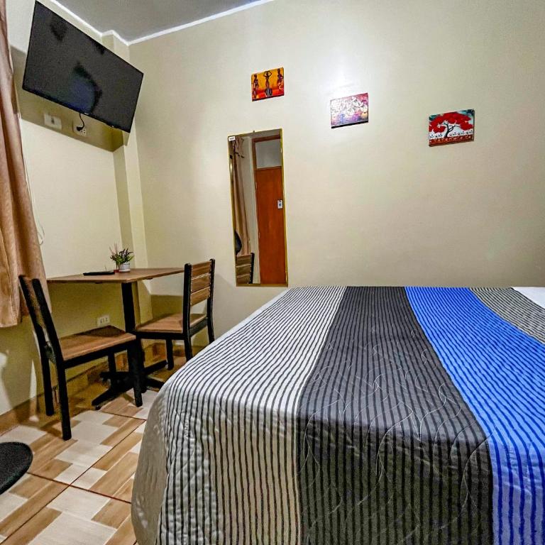 Hospedaje Josué Paracas - Habitación Triple con baño privado - 14