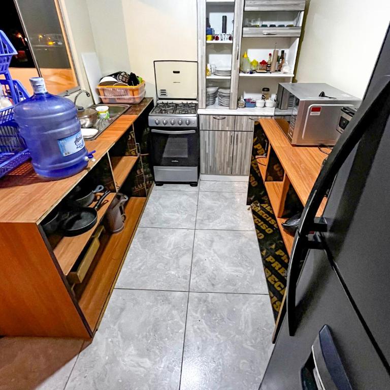 Hospedaje Josué Paracas - Habitación Doble con baño privado - 22