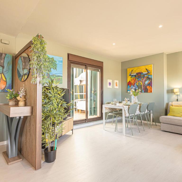 Luxury Cala Blanca Walking To Beach - Happy Rentals - Deluxe Apartment - 13