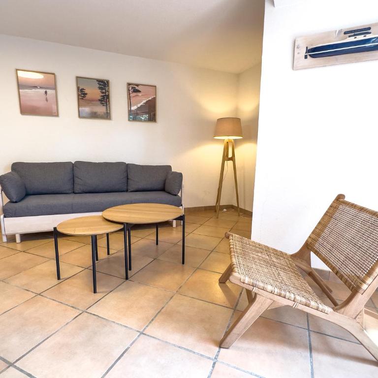 Forest flat / Terrasse-spa-bbq-10min à pieds de la plage - Two-Bedroom Apartment - 9