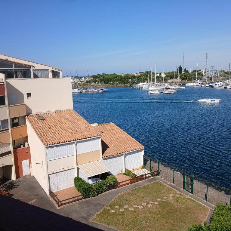Larche de Noe Vue sur port - Studio avec Balcon - 11