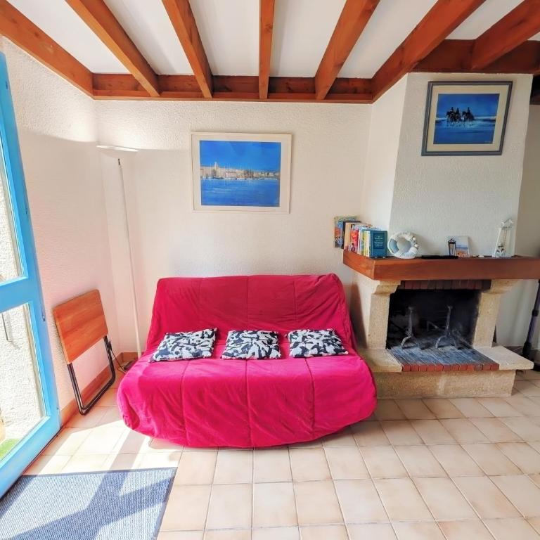 Cottage cosy avec jardin, piscine, tennis et parking - Two-Bedroom House - 12