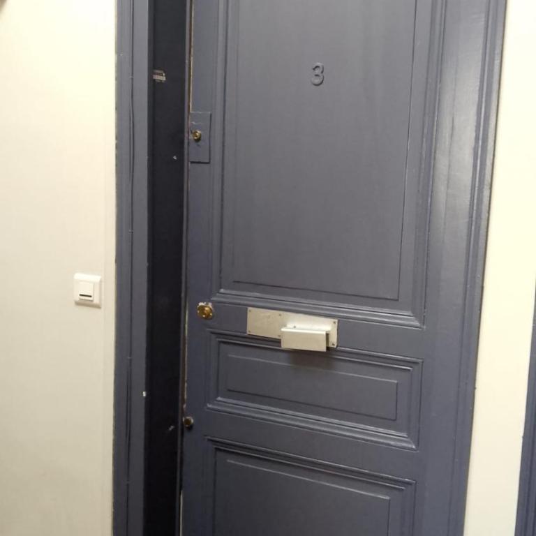 Joli Nid Neuf Calme Clair tout équipé Ascenseur Climatiseur Coeur de Paris Place Maubert Sorbonne Notre Dame - Appartement 1 Chambre - 13