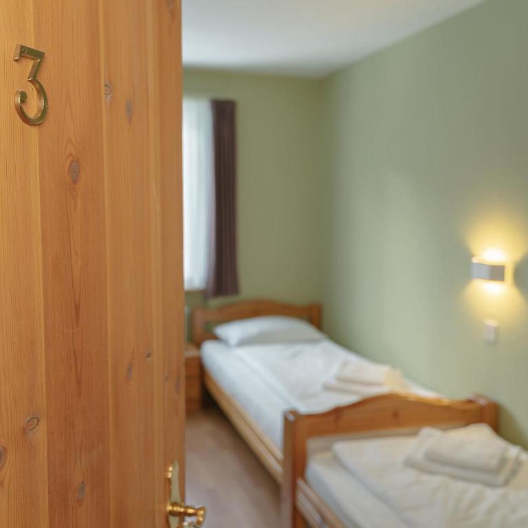 Mons Lodge 1769 - Doppelzimmer mit Gemeinschaftsbad - 12