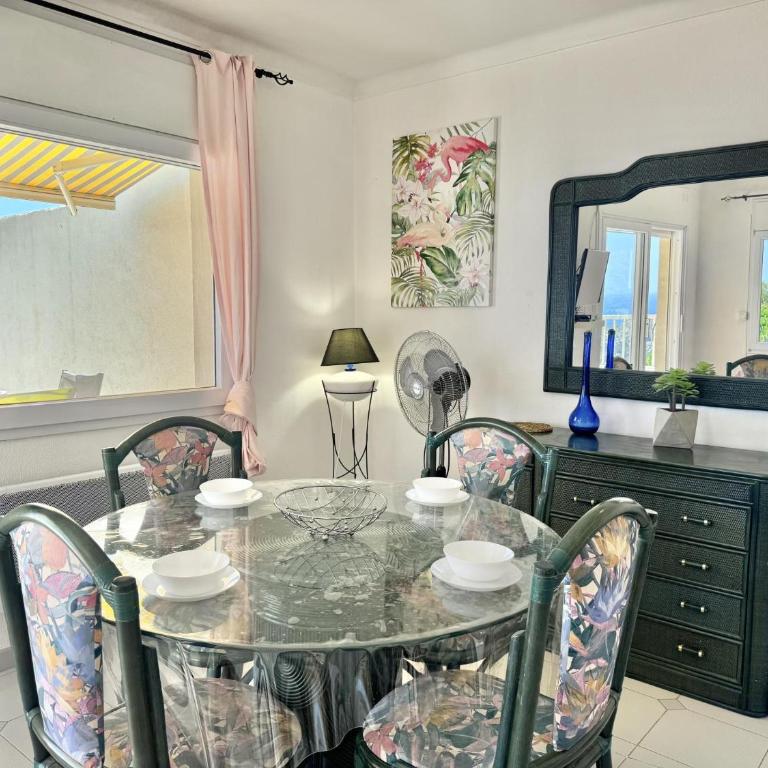Residencial Puig Rom - Apartment - 7