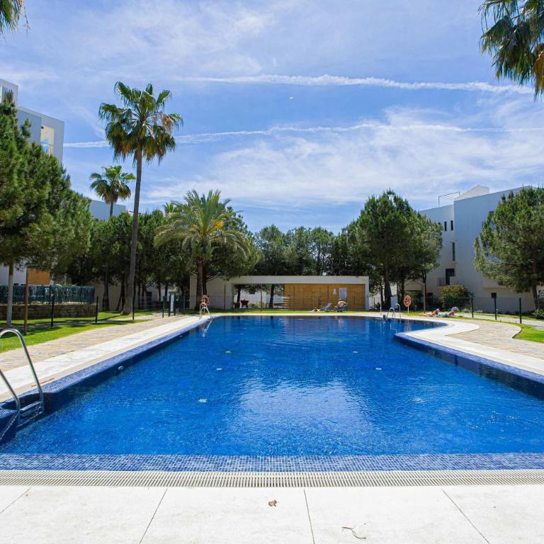 Alamar 2 bedroom apartment with terrace - Apartamento - 20