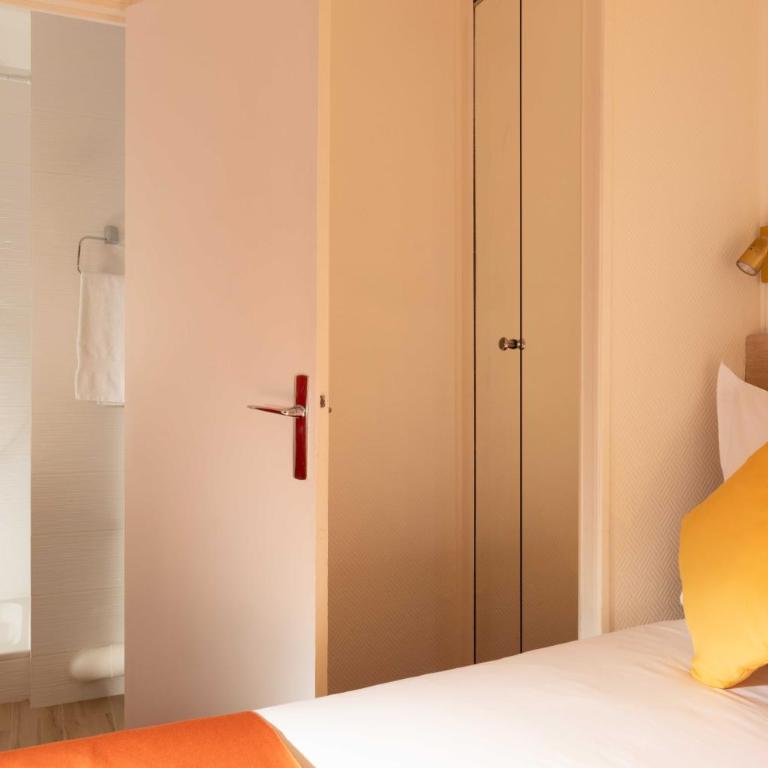 Hôtel Saint Roch - Chambre Double Standard - 3