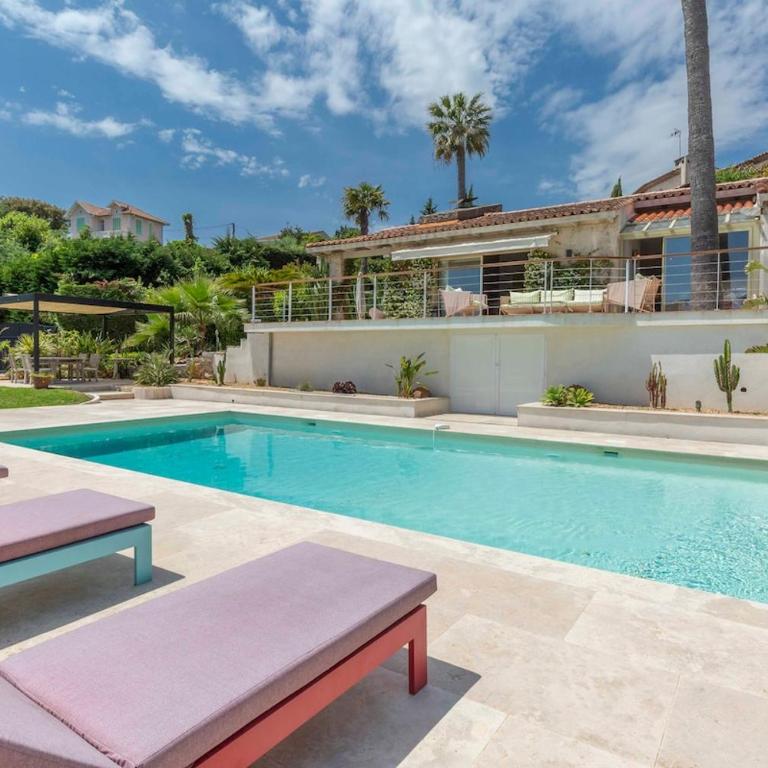 Elegant Mediterranean villa, Sea view & garden - Villa - 27