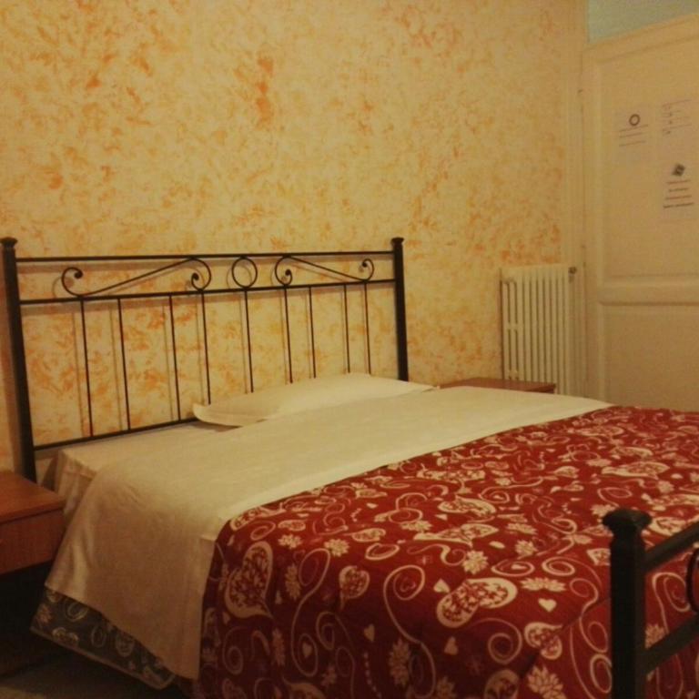 Residenza Laterano - Camera Matrimoniale con Bagno Privato - 17