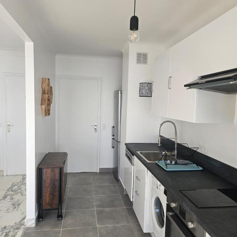 Waterfront accommodation in Roquebrune-Cap-Martin - Appartement-Studio avec 1 Lit Double - 11