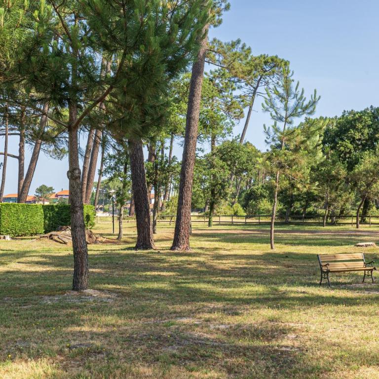La Canopée - Conciergerieland - Two-Bedroom Deluxe Apartment with Garden View - 18