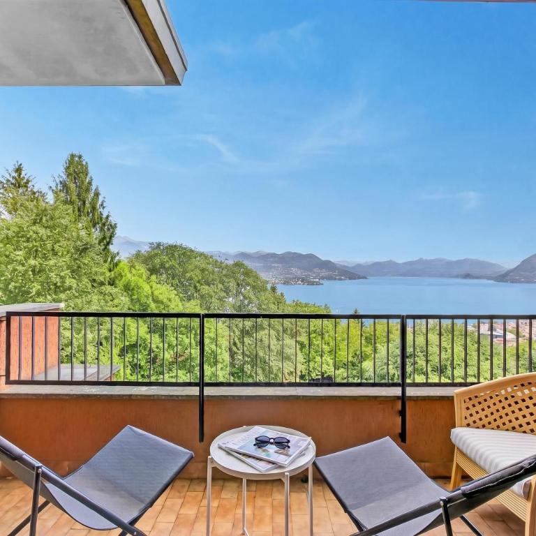 Riflessi Di Luce Lake View - Happy Rentals - Apartment with Balcony - 10