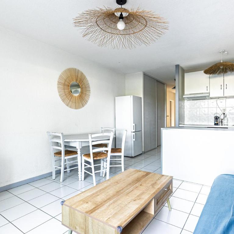 La Canopée - Conciergerieland - Two-Bedroom Deluxe Apartment with Garden View - 3