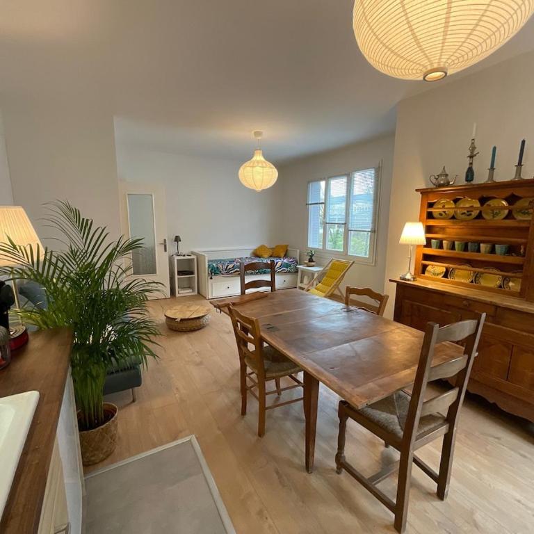 T3 69 m2 Small secure parking, Old Town entrance - Three-Bedroom Apartment - 7