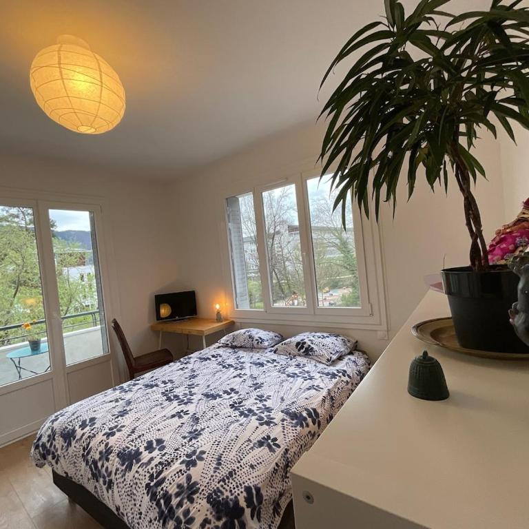 T3 69 m2 Small secure parking, Old Town entrance - Three-Bedroom Apartment - 13