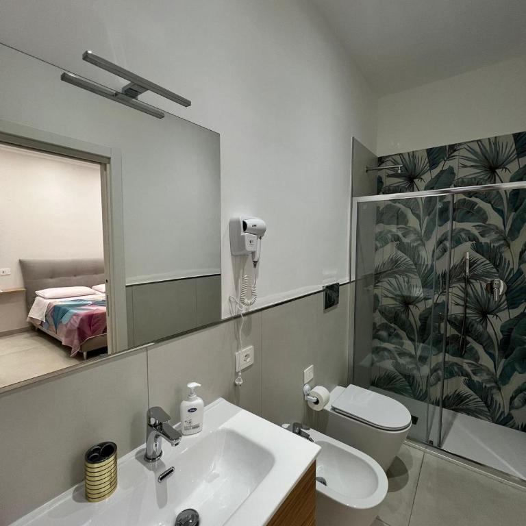 Brass apartment - Camera Quadrupla con Bagno Privato - 5