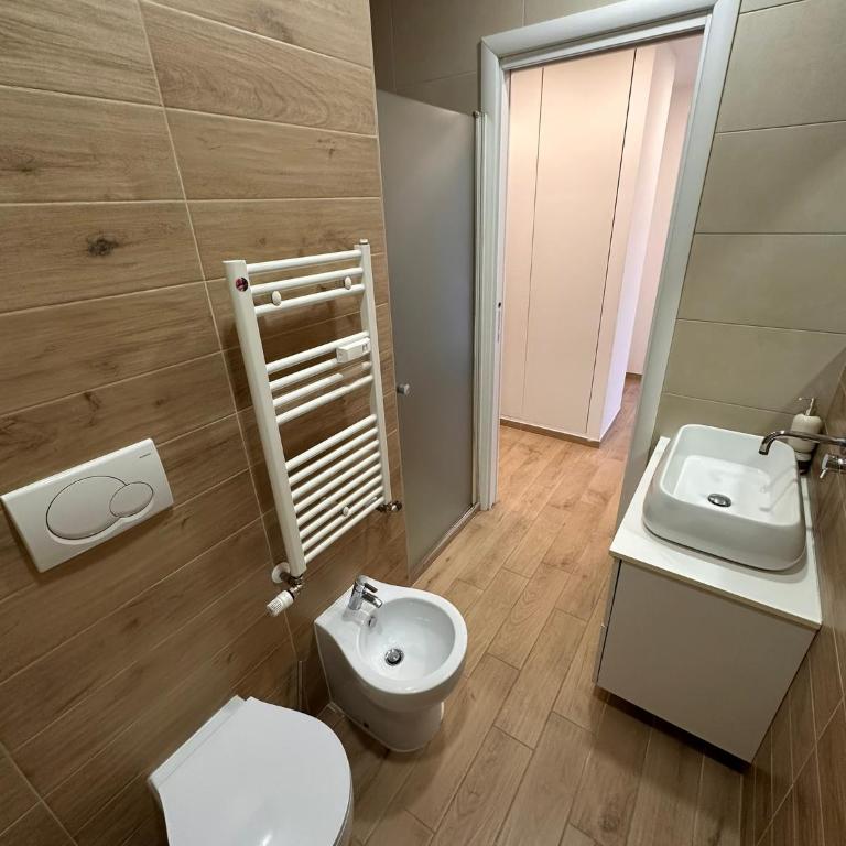Renovated three-room apartment with balcony in Tormarancia - Appartamento con 2 Camere da Letto - 7