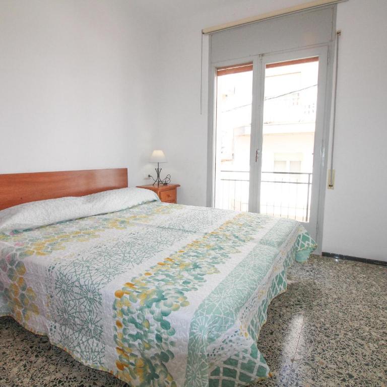 Apartamento céntrico, luminoso a 100m de la playa con balcón y wifi (01/06-30/09) - ES-228-3 - Apartment - 25