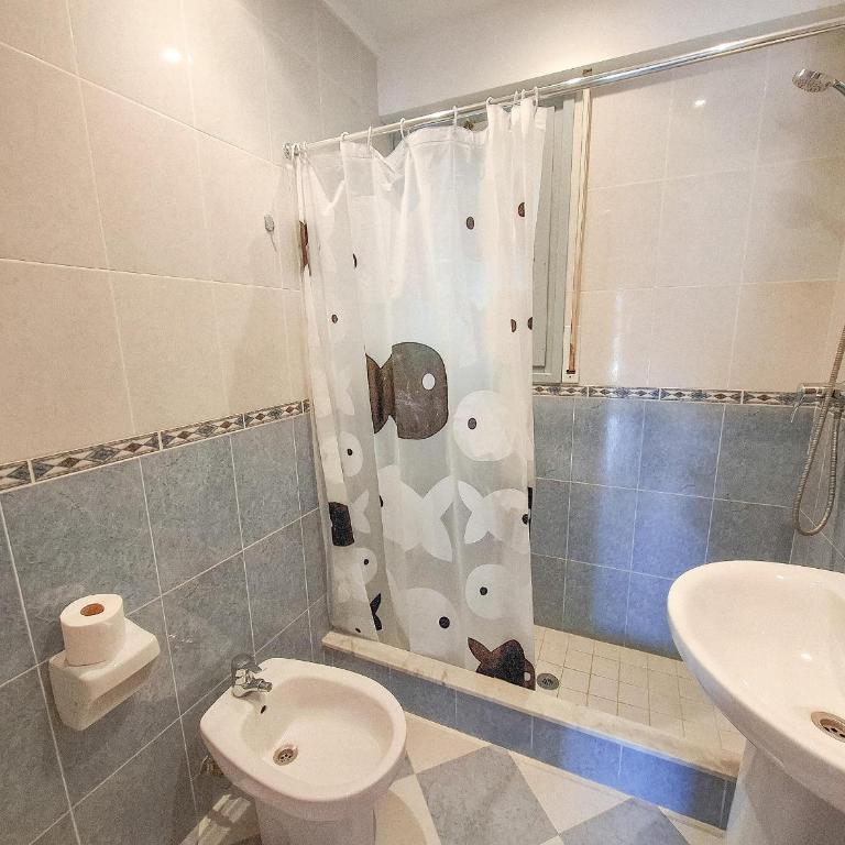Apartamento céntrico, luminoso a 100m de la playa con balcón y wifi (01/06-30/09) - ES-228-3 - Apartment - 30