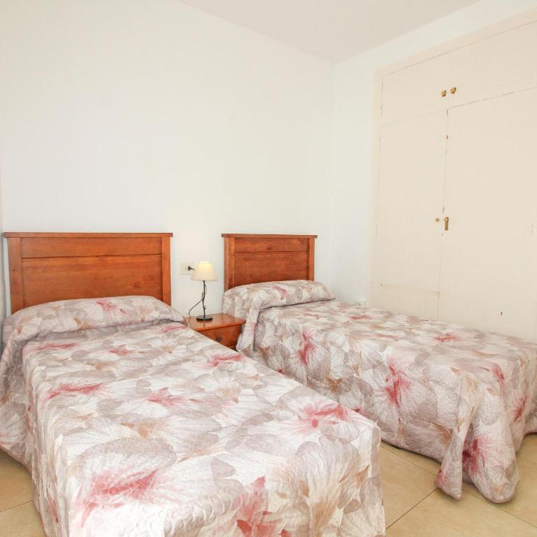 Apartamento renovado, céntrico y luminoso a 100m de la playa del Puerto, Llançà - ES-228-37 - Apartamento - 13