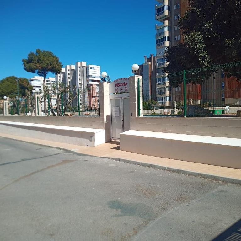 Apartamento San Juan Playa con piscina, zonas verdes y pistas deportivas - Apartamento de 2 dormitorios - 23