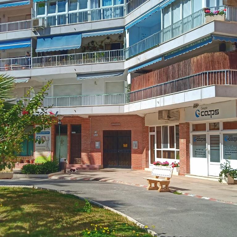 Apartamento San Juan Playa con piscina, zonas verdes y pistas deportivas - Apartamento de 2 dormitorios - 34