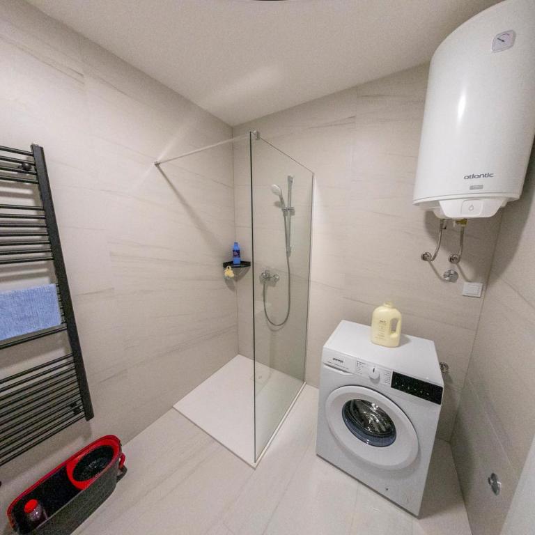 Apartman A&E - Two-Bedroom Apartment - 23