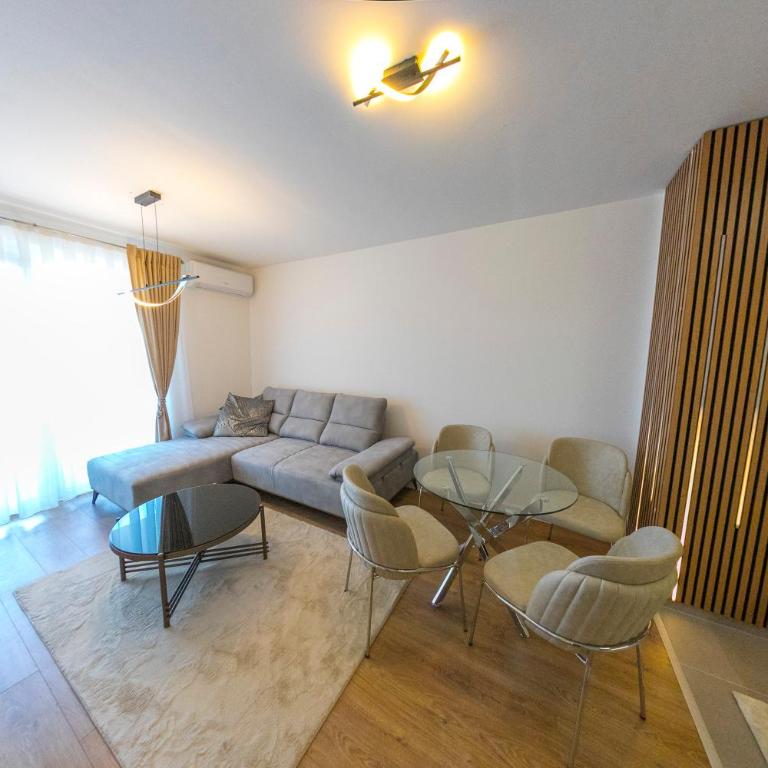 Apartman A&E - Two-Bedroom Apartment - 1