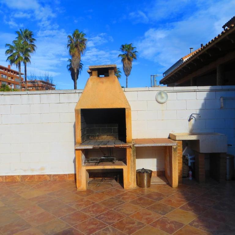 Beach house with private pool, aa and bbq in front of the sea - Eight-Bedroom House - 8