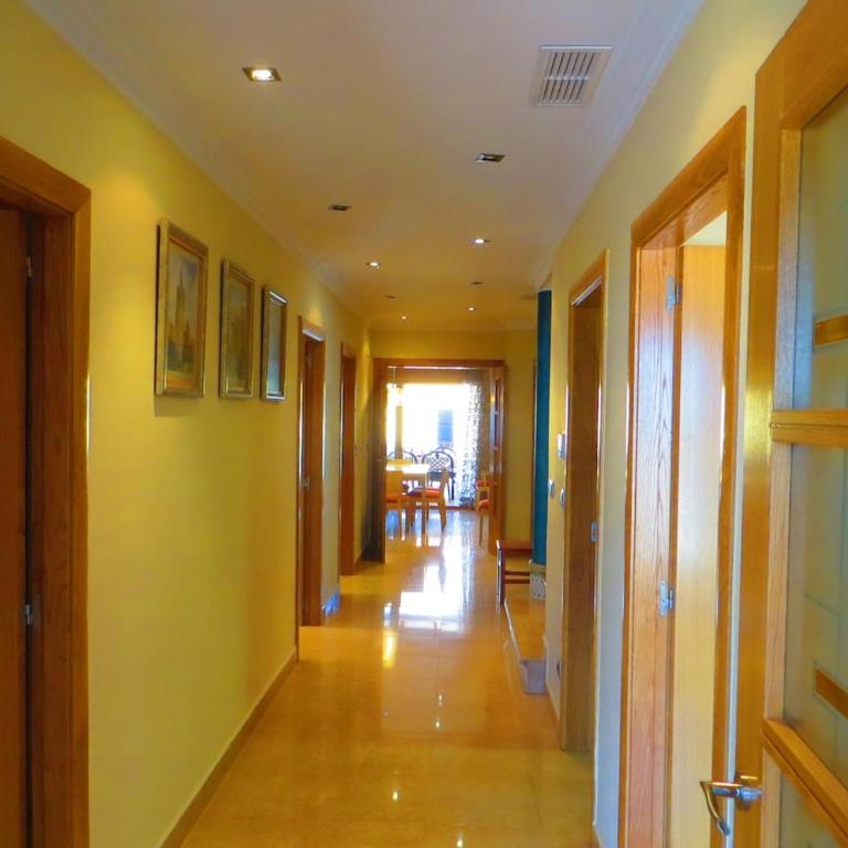 Beach house with private pool, aa and bbq in front of the sea - Eight-Bedroom House - 17