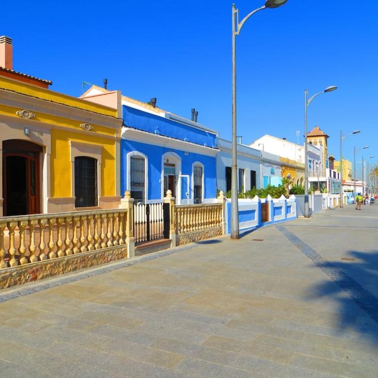 Beach house with private pool, aa and bbq in front of the sea - Eight-Bedroom House - 24