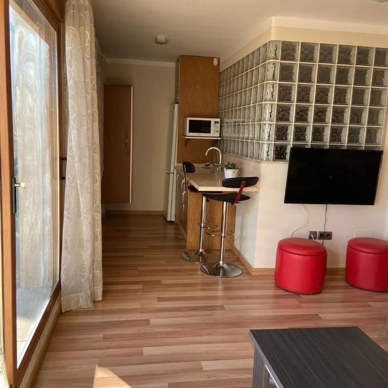 Beach house with private pool, aa and bbq in front of the sea - Eight-Bedroom House - 25