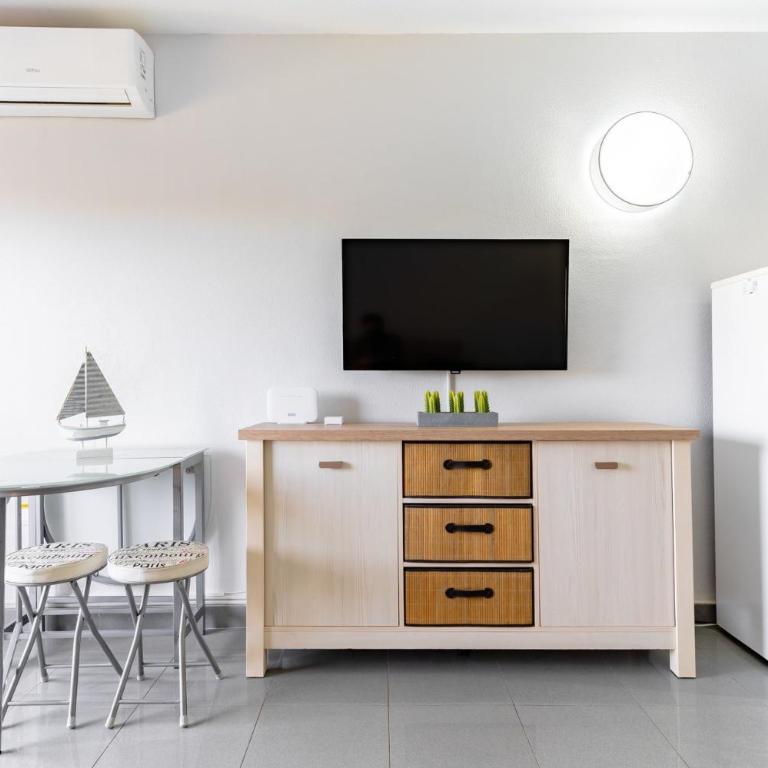 GuestReady - Benalmádena with terrace and sea view - Estudio Estándar - 15