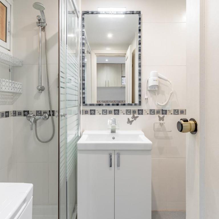 GuestReady - Benalmádena with terrace and sea view - Estudio Estándar - 9