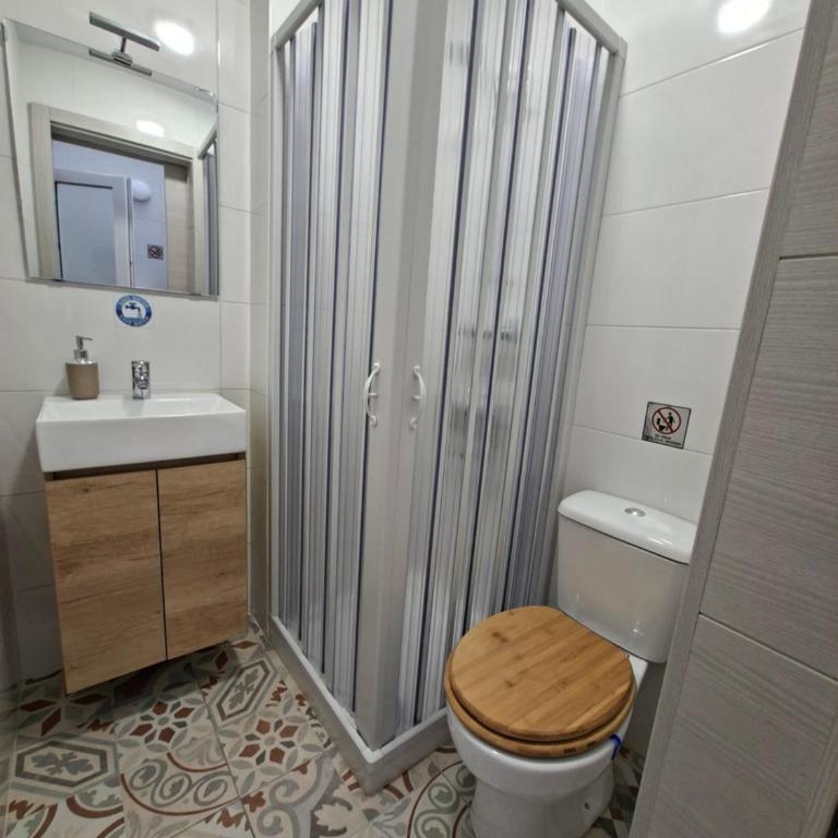 Alcazaba Home - Chambre Double avec Salle de Bains Privative - 10