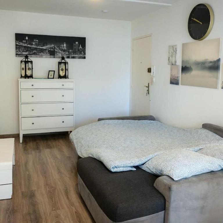 Le Nid Urbain 2 bedrooms Parking Wi-Fi Balcony - Three-Bedroom Apartment - 28