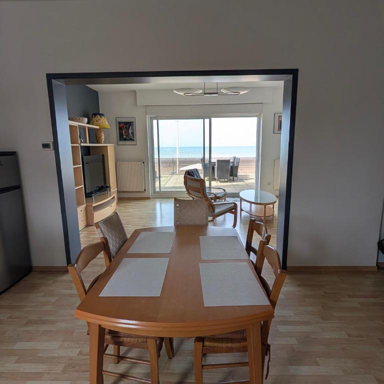 Appt GRANDE Terrasse VUE MER 6 à 8 personnes - Appartement 2 Chambres - 13