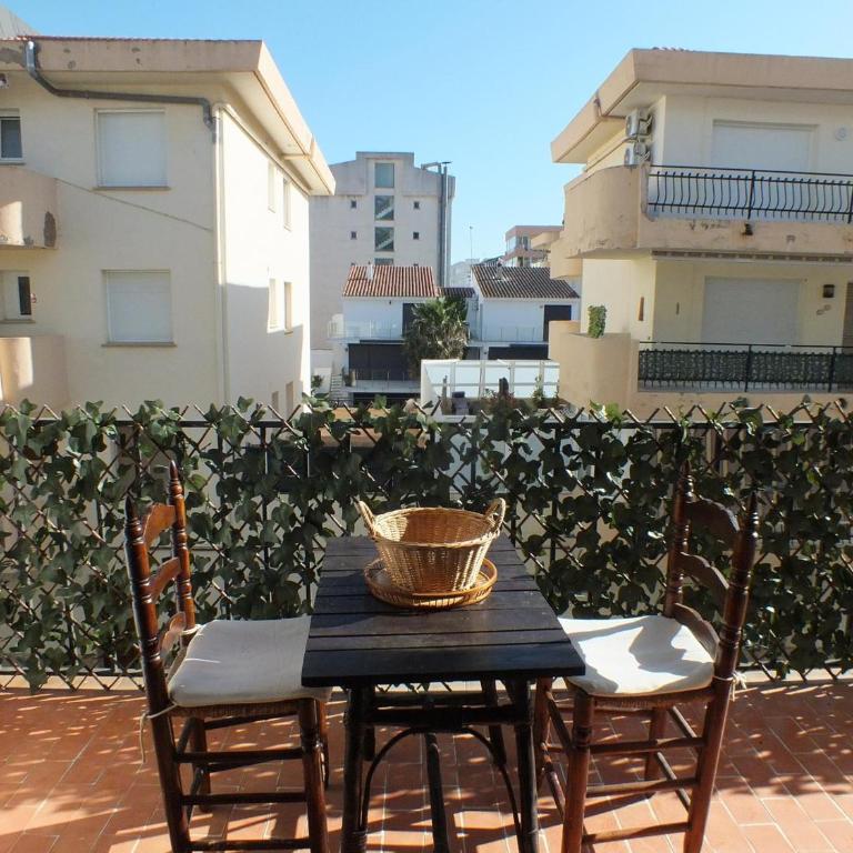 Apartamento Sirenas F2 para 2/3 personas cerca de la playa en Roses - ES-204-37 - Apartment - 1