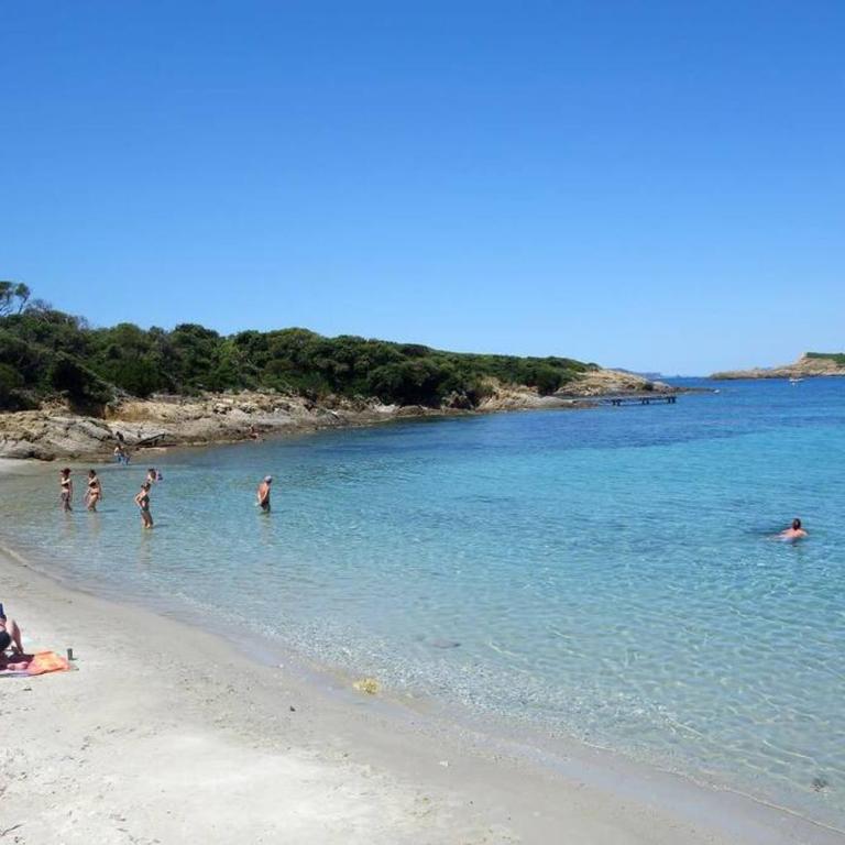 Plages de sable fin, piscine, hammam, tennis LESCLESDENICOLE - Appartement - 23