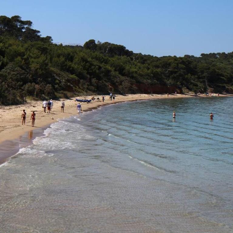 Plages de sable fin, piscine, hammam, tennis LESCLESDENICOLE - Appartement - 28