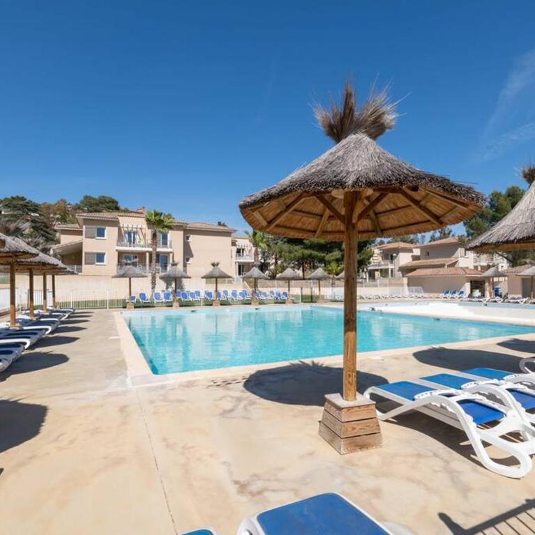 Plages de sable fin, piscine, hammam, tennis LESCLESDENICOLE - Appartement - 22
