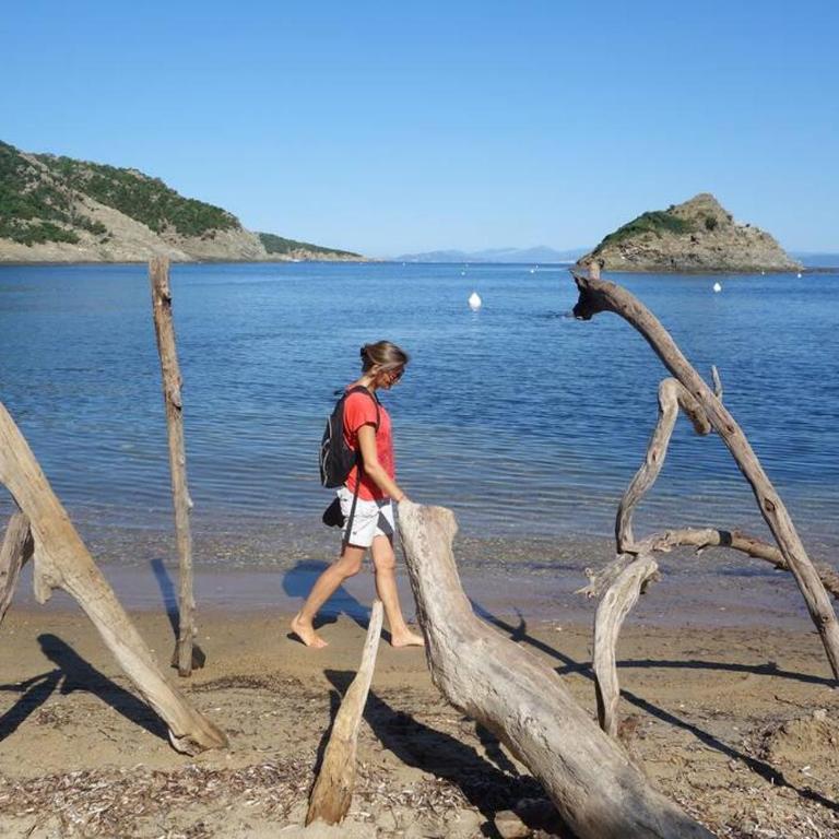 Plages de sable fin, piscine, hammam, tennis LESCLESDENICOLE - Appartement - 48