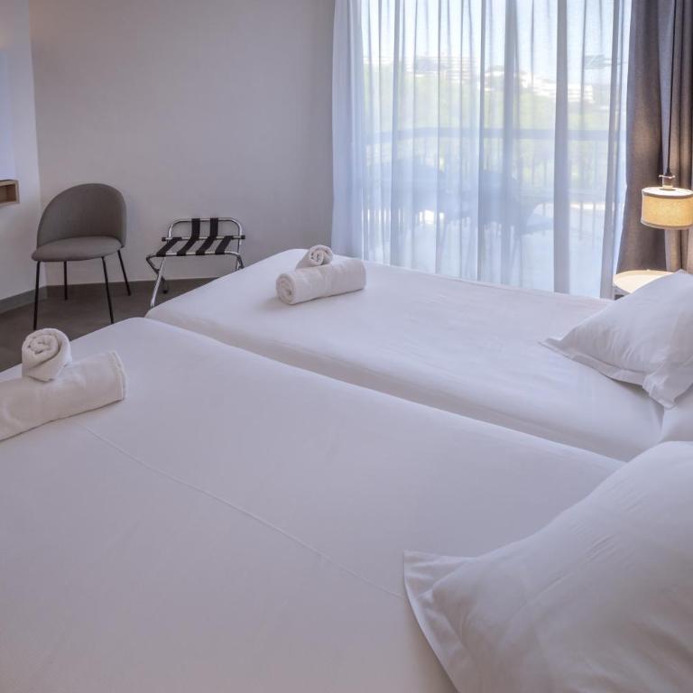 GHT S'Agaró Mar Hotel - Habitación Doble con vistas al mar y balcón - 1 o 2 camas - 8