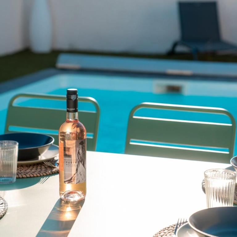 Villa Selva Beach 500 m Away - Three-Bedroom Villa - 24