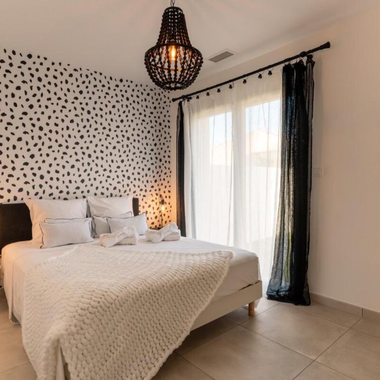 Villa Selva Beach 500 m Away - Three-Bedroom Villa - 25