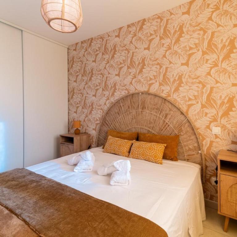 Villa Selva Beach 500 m Away - Three-Bedroom Villa - 29